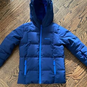 Marmot Navy Boys Coat Size Medium. Great condition.